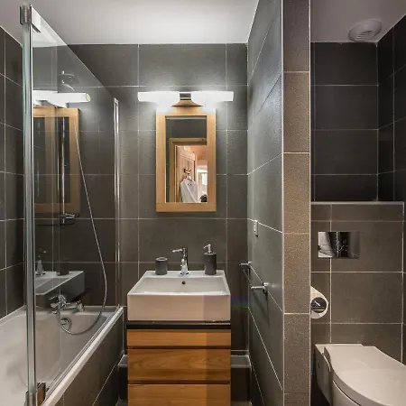 Duplex De Charme 4 Avec Wifi Et Parking A Moriond - Fr-1-563-4