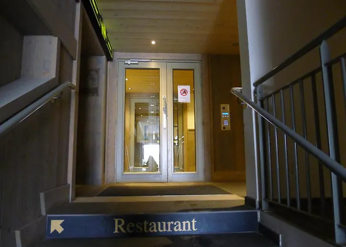 Duplex De Charme 4 Avec Wifi Et Parking A Moriond - Fr-1-563-4 Courchevel