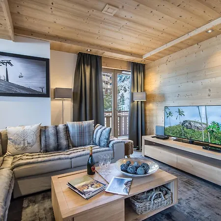 Duplex De Charme 4 Avec Wifi Et Parking A Moriond - Fr-1-563-4 *